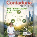 Profesional analiza indicadores financieros y de sostenibilidad para fortalecer la toma de decisiones empresariales.